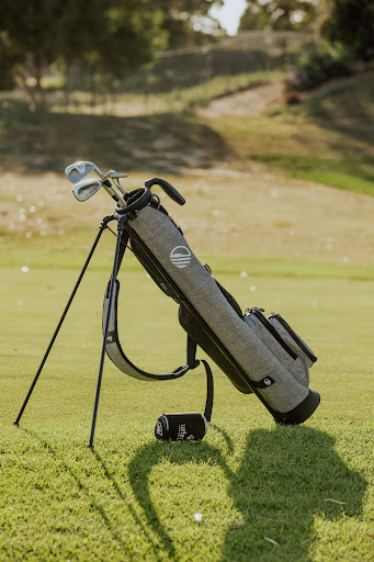 7 Reasons Why This Sunday Golf Bag Is Selling Like Crazy (Hundreds Of ...